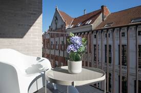 Klein-Antwerpen Apartment | Luxury Kosher Style 1BR Apartments