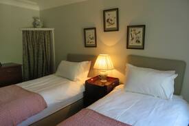 Woodend Bed & Breakfast | Balvraid Lodge Bed and Breakfast - Twin room