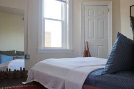 Columbia Heights Apartment | Sunny in Columbia Heights