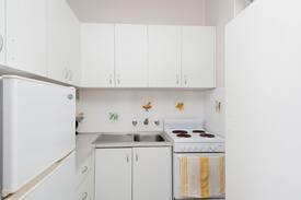 Bronte Apartment | Bronte Beach Pad, 5min walk to two beaches!