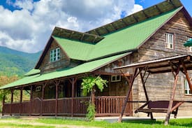 Teregova Cabin | Carpathian Beauties Log Cabin