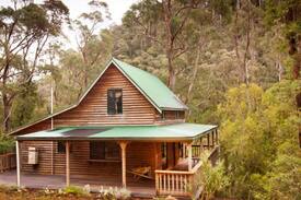Walhalla House | Happy Go Lucky Hideout Walhalla