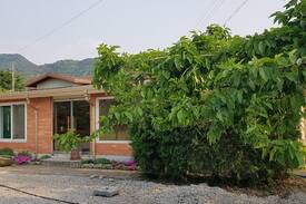 Jeongeup House | 전형적인 시골 전원주택으로 아주 조용하고 동창회,가족 모임, 동호회등 단체이용하기 좋아요