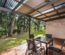 Hahndorf House | Two Bedroom Spa Unit – 2 Queens Adults Only