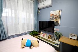 Enshi Apartment | 『花漾拾光』烟雾蓝ins风/50寸智能高清电视随心投屏/自主入住/近九立方女儿城/舞阳坝商圈