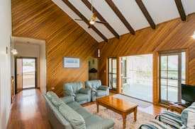 Point Vernon Apartment | The Sun and the Sea in Hervey Bay