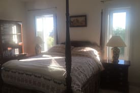 Wellington House | Strawberry Fields Luxury B&B