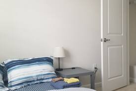 Sicklerville House | IDYLLIC ROOM2, 5mn WALK TO THE SHOPPES @CROSS KEYS