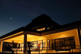 Sapphire Bay Villa | Luxury Pool Villa Fiji 1 - Sleeps 12 to 14