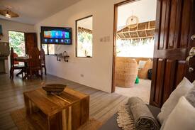 El Nido Villa | VILLA MABUHAY- away from the crowd 4 persons