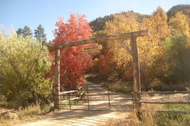 Glendale Cabin | The Bunkhouse at HappyOurs Ranch