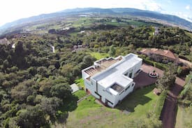 Chia House | Beautiful, Modern and Big House in Sindamanoy