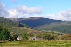 Betws-Y-Coed Apartment | Carpenters Loft, self contained, w/c, kitchen.
