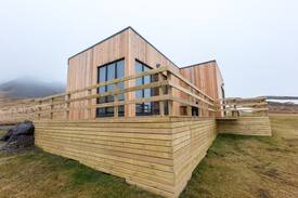 Grundarfjordur Cabin | Dís - High Quality, Peaceful, Spectacular Views