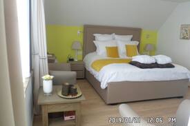 Anzegem Bed & Breakfast | LANDELIJKE, SUBLIEME LIGGING , zicht op de velden.