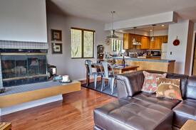 Marine Terrace House | Irresistible Emerson Tree House