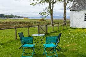 Applecross House | The Highland Cow Room in Clachan Bed & Breakfast