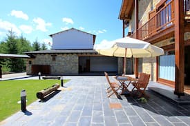 Bellver de Cerdanya House | Cerdanya- House whith stone and wood