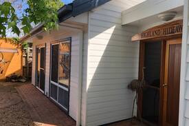 Bairnsdale House | Highland Hideaway Studio House
