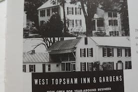 West Topsham House | Rest Haven- Gorgeous circa 1830's Vermont Colonial
