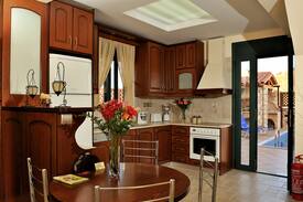 Provarma Villa | luxury villa στον αποκορωνα στης καλυβες με θεα