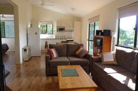 Bellthorpe Cabin | Bellthorpe Stays: Natures Retreat
