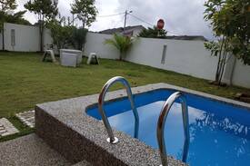Bukit Kuin Satu House | Iman's Private Pool Guesthouse