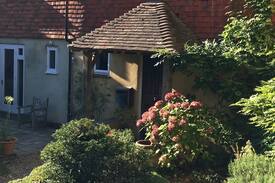 Petersfield House | Charming, private annexe in Steep