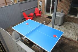 Lyon Park House | Private Suite with Outdoor Space in hot Clarendon!