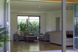 Mannum House | Stunning 5 bed. Riverfront Home in Mannum