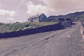 Skibbereen House | Golden Gate, Lahernathee