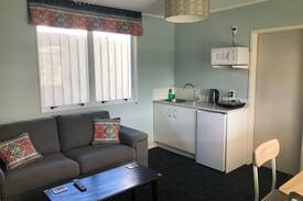 Cambridge House | Self-contained unit in Red Brick House