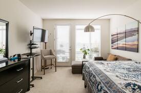 Santa Clara Apartment | Levi luxury! 3 bdrm resort style SUPERHOST! *5*