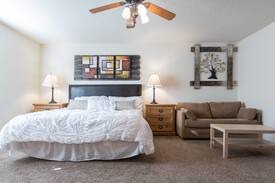 Sunland-Tujunga House | KEUSH RANCH - 3BR2.5BA Sleeps 10+ COME VISIT US!