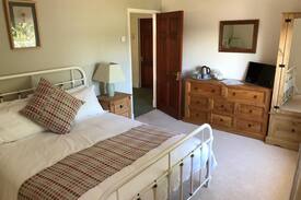 Llandissilio West Bed & Breakfast | Three Wells B&B “Solva Bedroom”