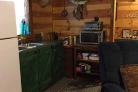 Weyanoke Cabin | Tunica Falls Cabins - Peg Leg Pete's Lodge