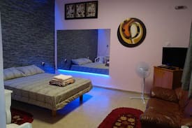 Haifa Apartment | Zimer Neve Shaanan Haifa. Private Parking .