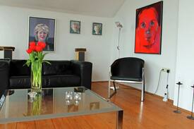 Grootschermer House | Beautiful Holiday Home in Schermer with Jacuzzi