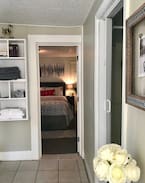 Eagle Hill House | Beautiful private place, 4 min fr T, 5 min airport
