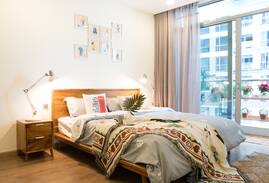 Hang Xanh Apartment | Nice view No.1 Eggsylhome at Vinhome Central Park
