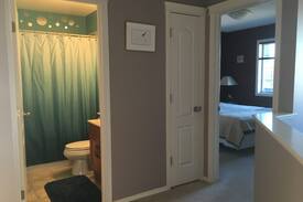 Airdrie Bed & Breakfast | Single Room with a View-West