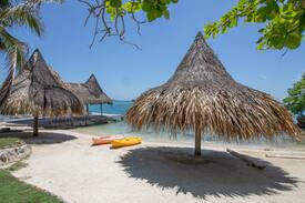 Rosario Islands House | Private Island Isla Vicky - Islas del Rosario