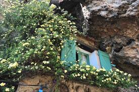 Cotignac Cabin | Unique & enchanting cave house