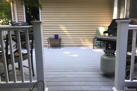 Akron House | Creekside Tranquility