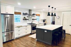 Roswell House | Three Oaks Roswell | Immaculate | Historic Roswell