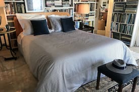 Monchique Bed & Breakfast | Taman Indera B&B 1
