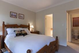 Alfred Cove House | Alfred Cove Hideaway close to Freo, river, city.