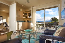 Tasman House | Almyra Waterfront Accommodation