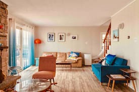 Sauble Beach Cabin | Sauble Dream -Lakeshore. Steps from BEACH & LAKE!