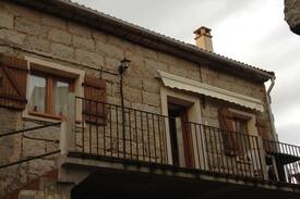 Sainte-Lucie-de-Tallano House | Maison de village en pierre de taille